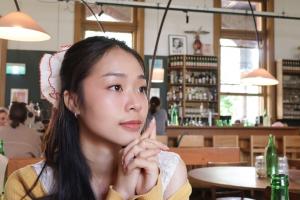 Bị sa thải ngay tại văn phòng, cô gái Việt tốt nghiệp đại học thuộc hàng top của Úc suy sụp