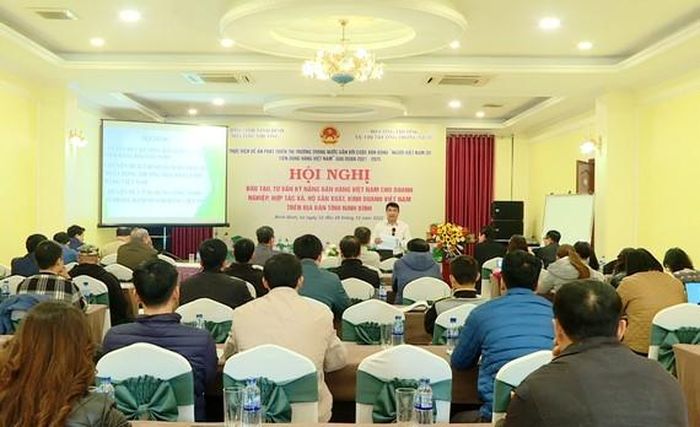 Công Thương Ninh Bình: Tập huấn kỹ năng bán hàng Việt cho các tổ chức, cá nhân